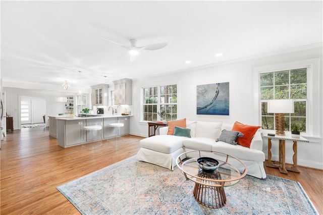 143 Parkside Circle, Decatur, GA 30030