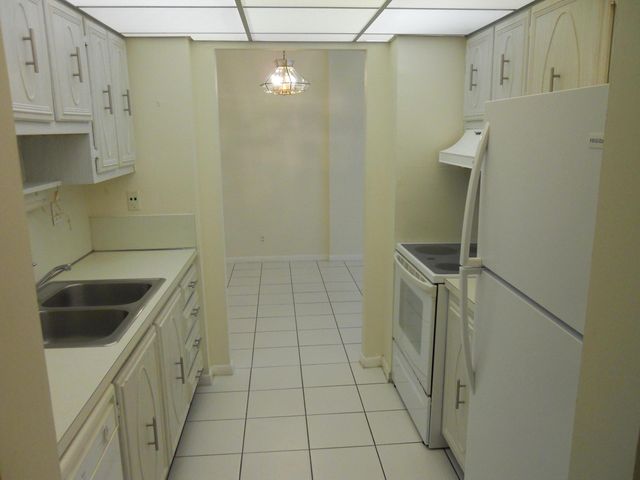 250 NE 20 Street 123s, Boca Raton, FL 33431