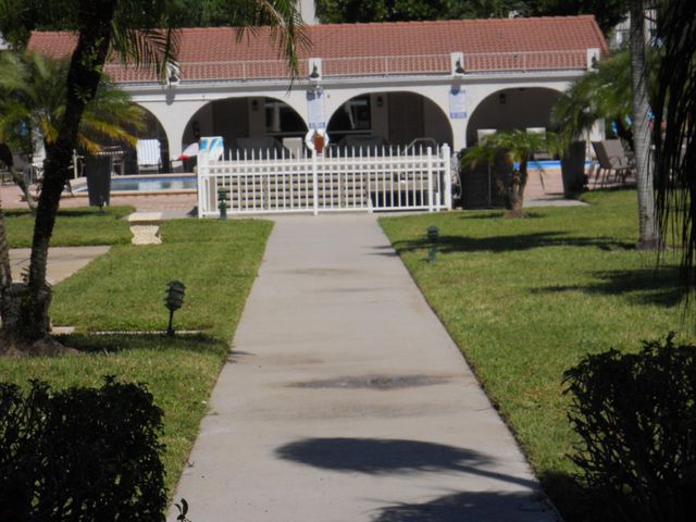 250 NE 20 Street 123s, Boca Raton, FL 33431