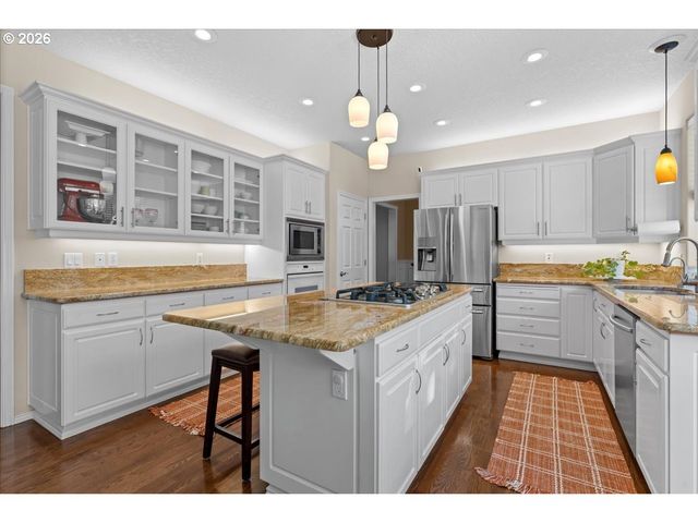 13923 Sw AERIE Dr, Tigard, OR 97223