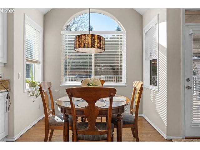 13923 Sw AERIE Dr, Tigard, OR 97223