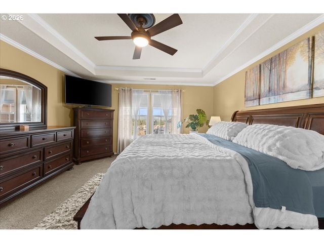 13923 Sw AERIE Dr, Tigard, OR 97223