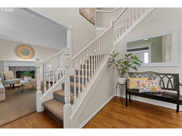 13923 Sw AERIE Dr, Tigard, OR 97223