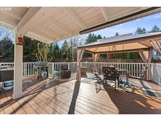 13923 Sw AERIE Dr, Tigard, OR 97223