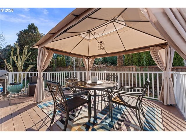 13923 Sw AERIE Dr, Tigard, OR 97223