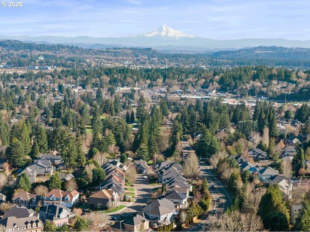 13923 Sw AERIE Dr, Tigard, OR 97223