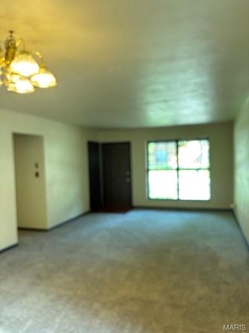 2418 College Drive, Belleville, IL 62221