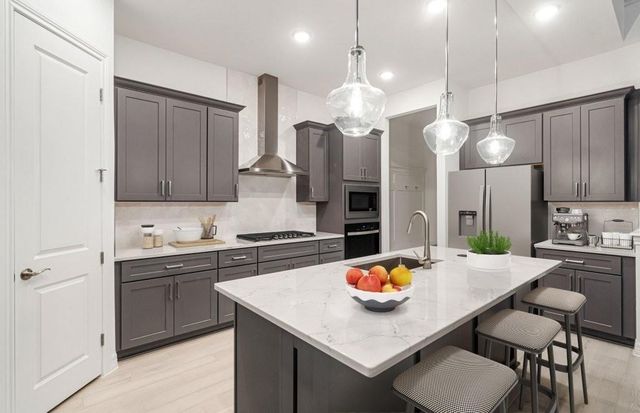 13710 Ballast Green Drive, Texas City, TX 77568