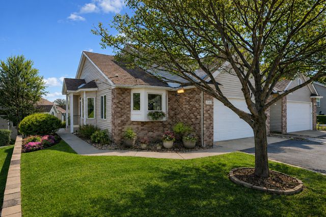 14313 Savanna Oaks Drive, Savage, MN 55378