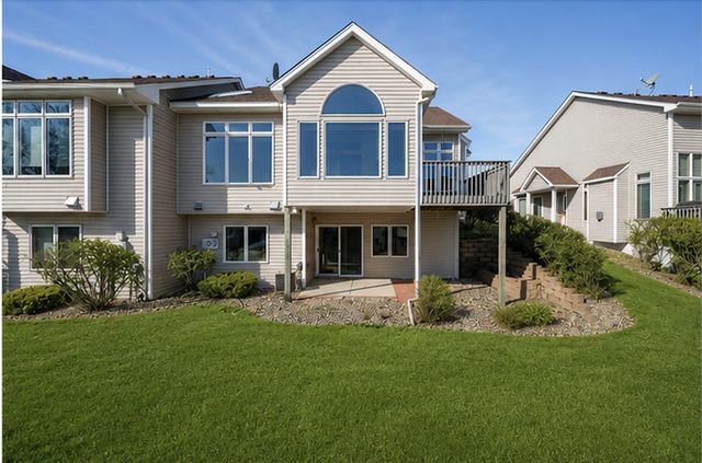 14313 Savanna Oaks Drive, Savage, MN 55378