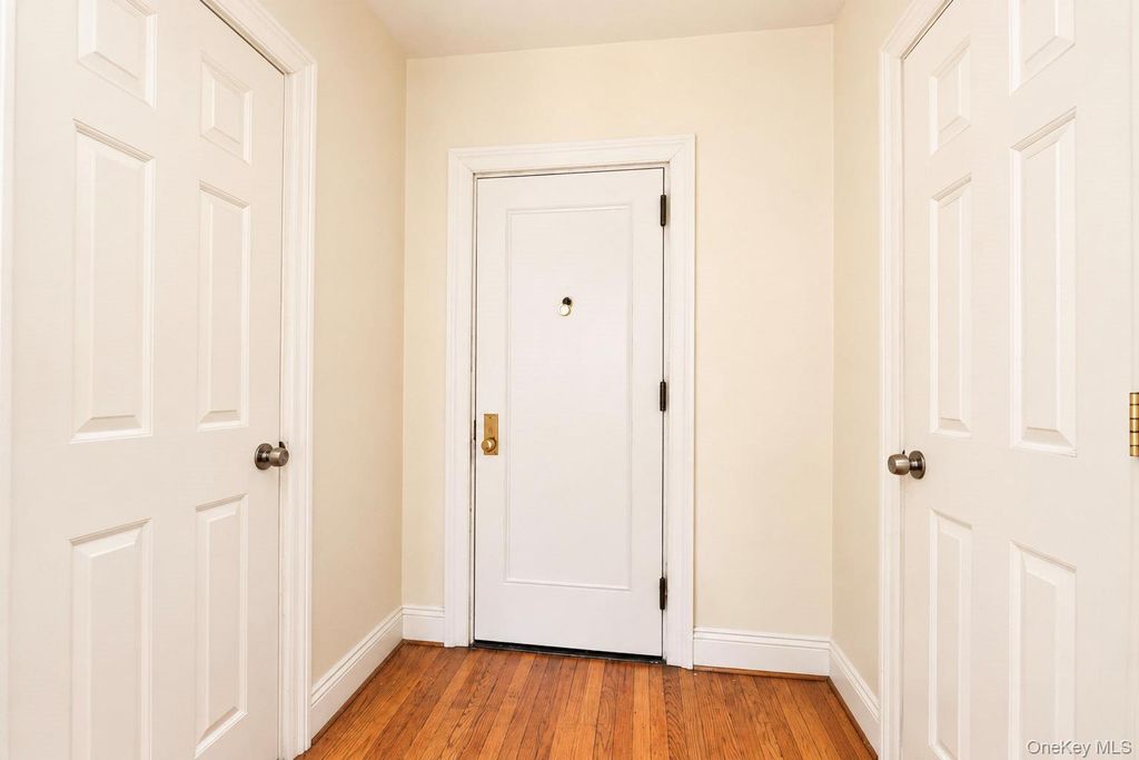 100 Parkway Road 4C, Bronxville, NY 10708 — photo 3