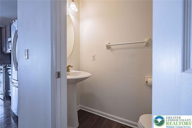 1362 Caspian Street, South Whitehall Twp, PA 18104