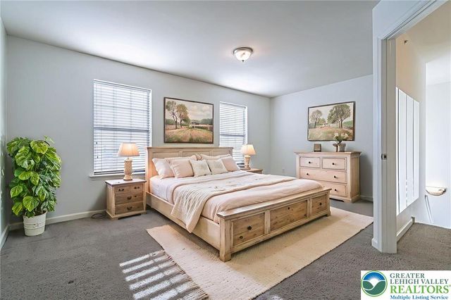 1362 Caspian Street, South Whitehall Twp, PA 18104