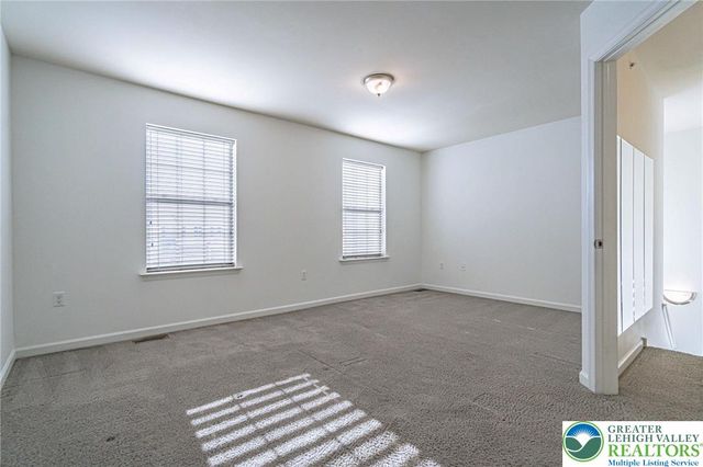 1362 Caspian Street, South Whitehall Twp, PA 18104