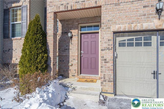 1362 Caspian Street, South Whitehall Twp, PA 18104