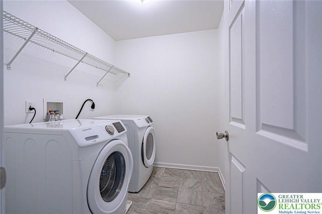 1362 Caspian Street, South Whitehall Twp, PA 18104