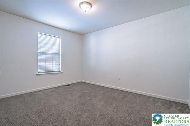 1362 Caspian Street, South Whitehall Twp, PA 18104