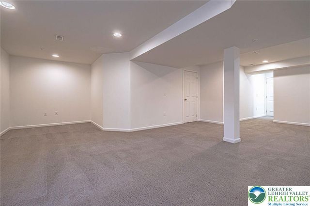 1362 Caspian Street, South Whitehall Twp, PA 18104