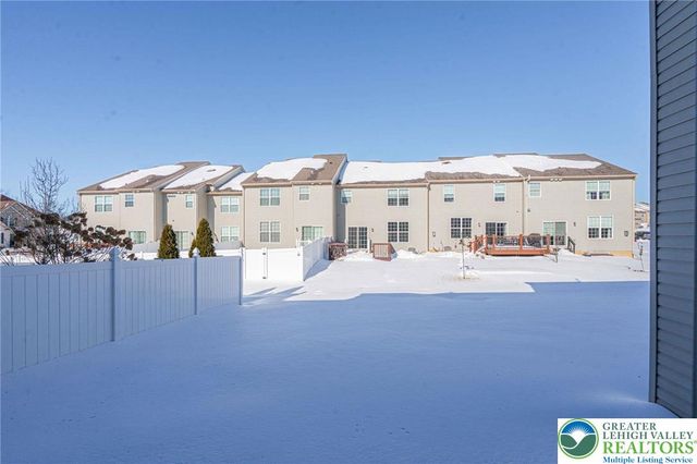 1362 Caspian Street, South Whitehall Twp, PA 18104