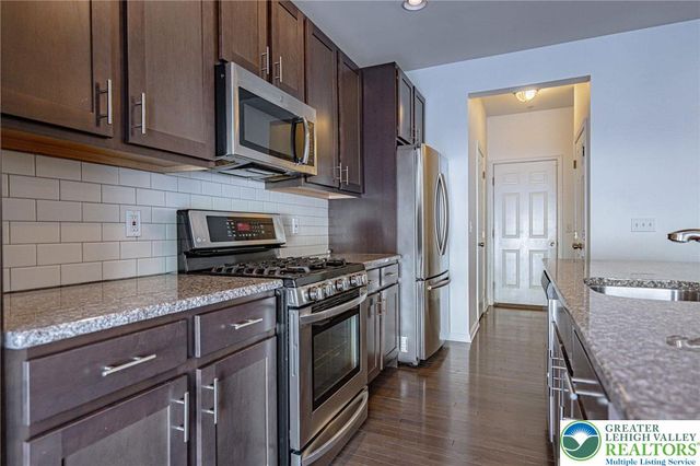 1362 Caspian Street, South Whitehall Twp, PA 18104