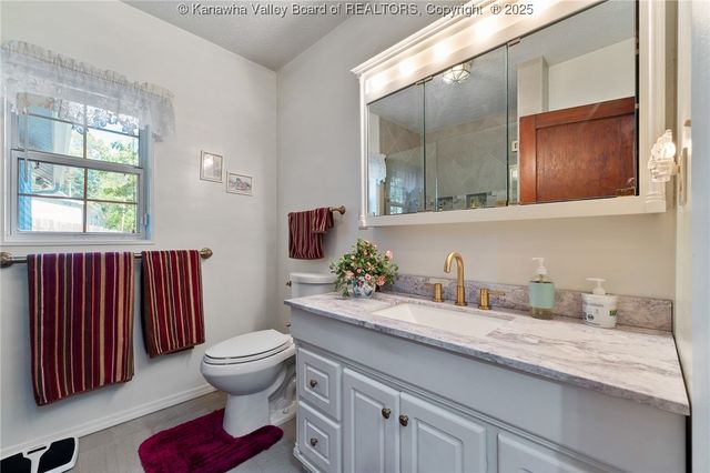 5789 Frame Road, Elkview, WV 25071