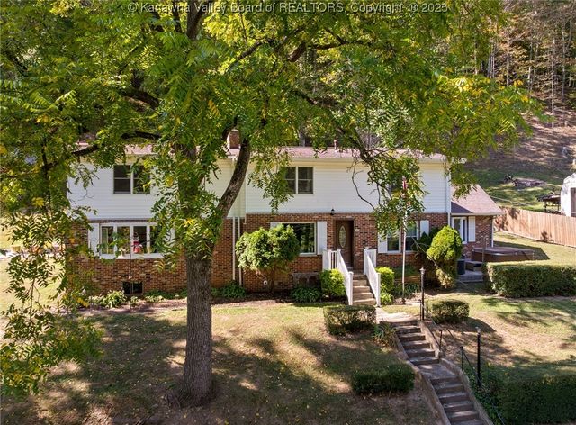 5789 Frame Road, Elkview, WV 25071