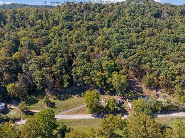 5789 Frame Road, Elkview, WV 25071