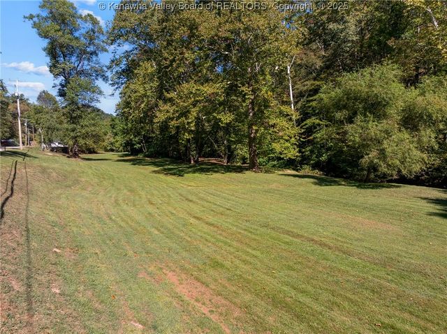 5789 Frame Road, Elkview, WV 25071