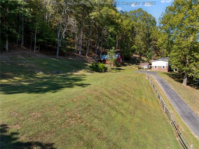 5789 Frame Road, Elkview, WV 25071