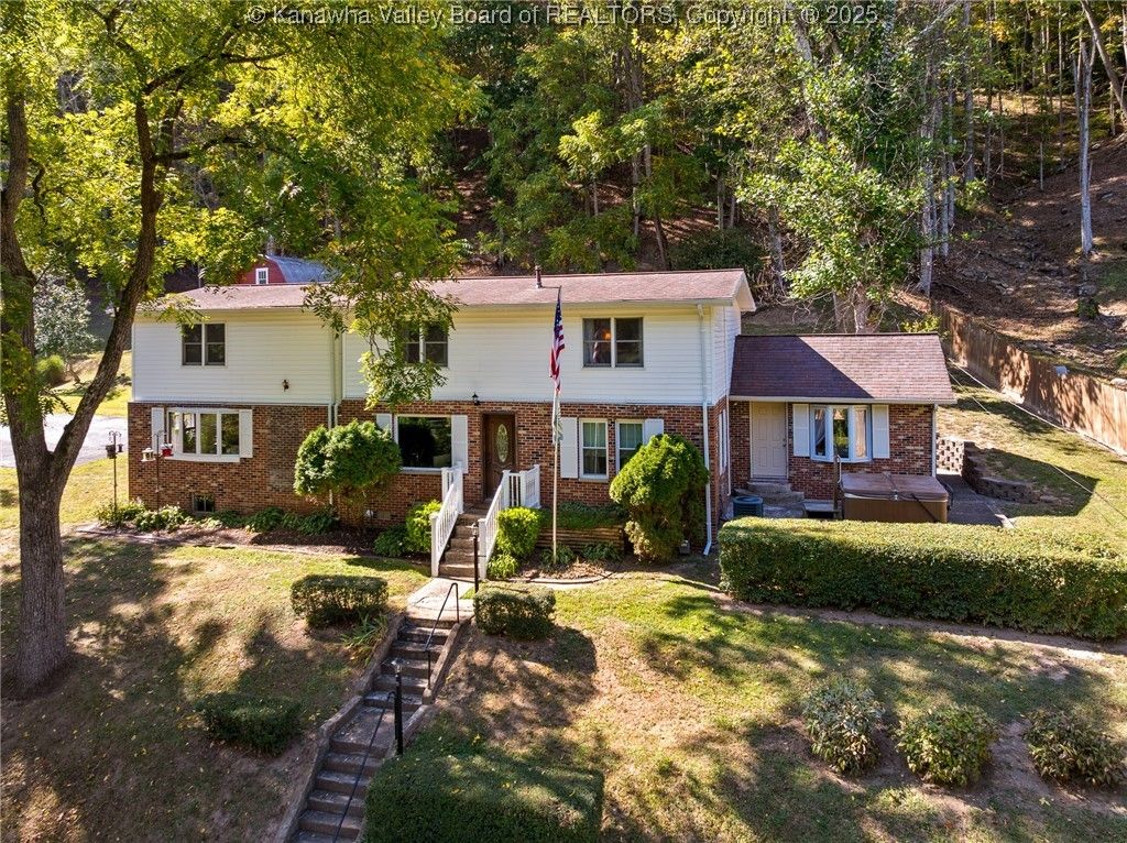 5789 Frame Road, Elkview, WV 25071