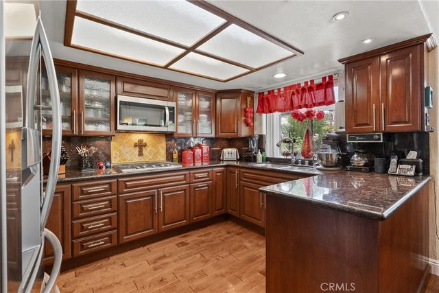 6325 Yolanda, Tarzana, CA 91335