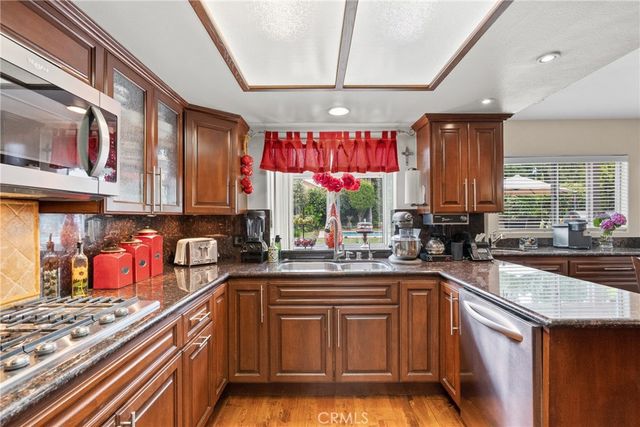 6325 Yolanda, Tarzana, CA 91335