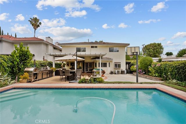 6325 Yolanda, Tarzana, CA 91335