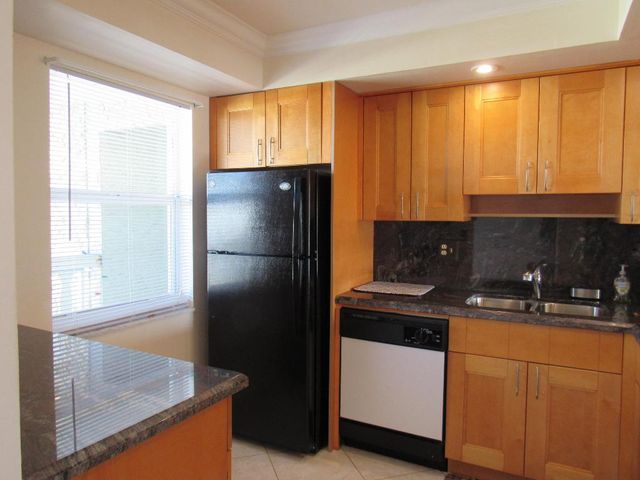 9872 Marina Boulevard 1438, Boca Raton, FL 33428