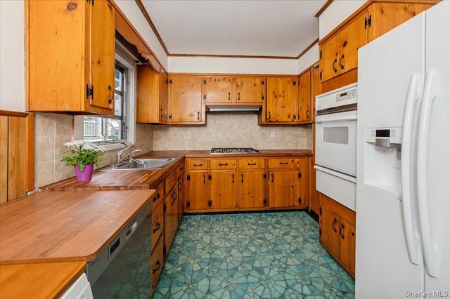 22 Olinda Avenue, Hastings-on-hudson, NY 10706