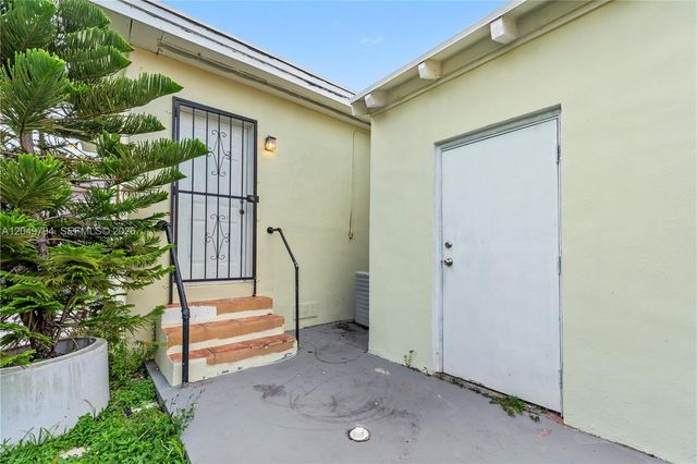 1920 NW 69th Ter, Miami, FL 33147