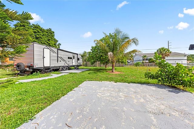 1920 NW 69th Ter, Miami, FL 33147