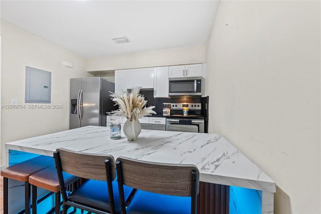 1920 NW 69th Ter, Miami, FL 33147
