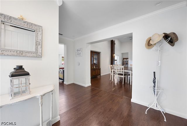 8512 Chatham ST, Fort Myers, FL 33907