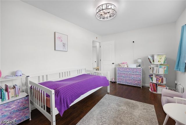 8512 Chatham ST, Fort Myers, FL 33907