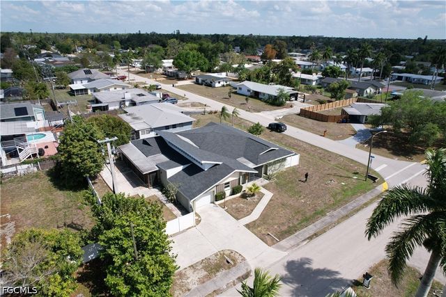 8512 Chatham ST, Fort Myers, FL 33907
