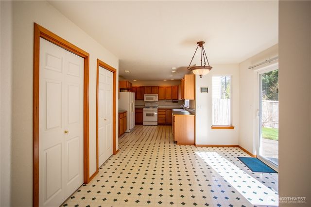 4016 Stikes Drive SE, Lacey, WA 98503