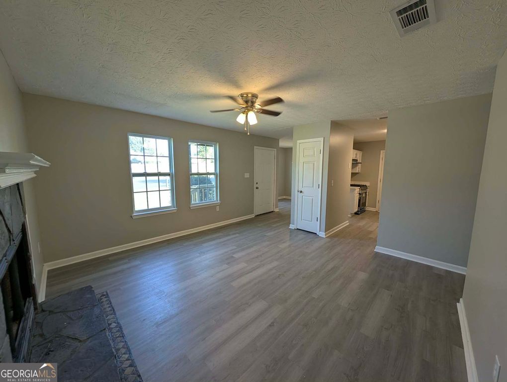 126 Crystal Brook, Griffin, GA 30223 — photo 3