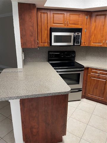 8225 Lake Drive 108, Doral, FL 33166