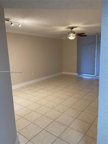 8225 Lake Drive 108, Doral, FL 33166
