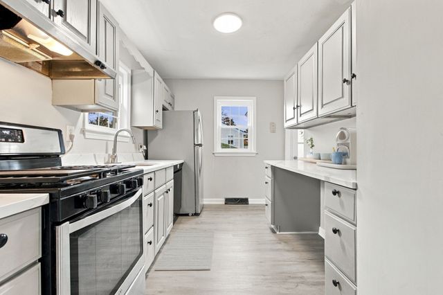 186 Plain St, Stoughton, MA 02072