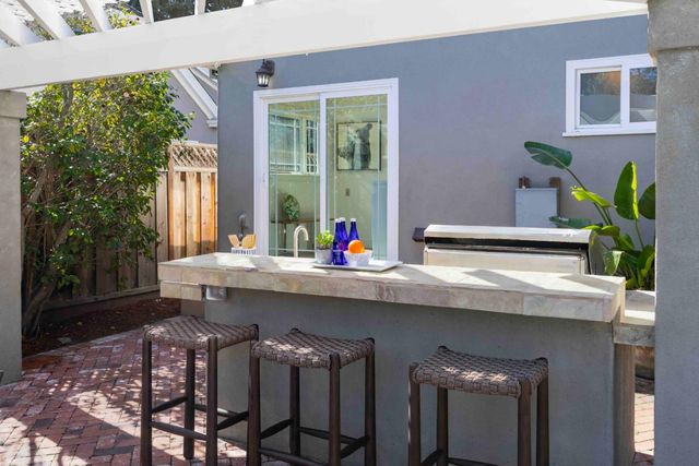 1637 Mariposa Avenue, Palo Alto, CA 94306