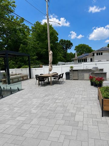 1396 Stephen Marc Lane, East Meadow, NY 11554