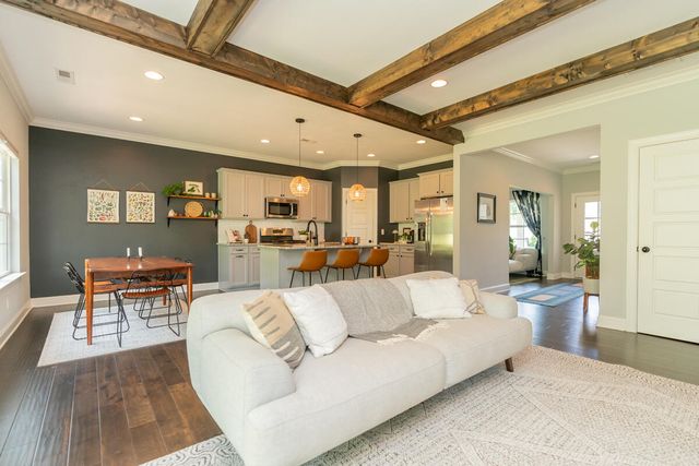 1369 Baldwin Field Circle, Hixson, TN 37343
