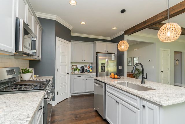 1369 Baldwin Field Circle, Hixson, TN 37343